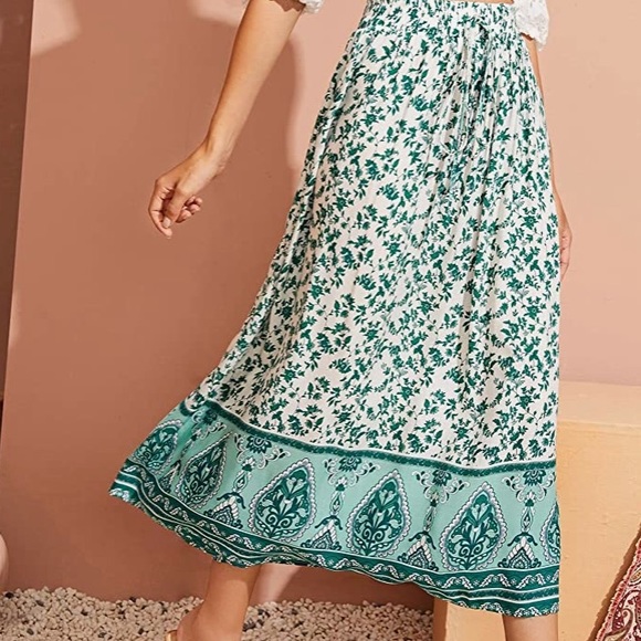 FLORAL print Maxi skirt - Picture 4 of 4